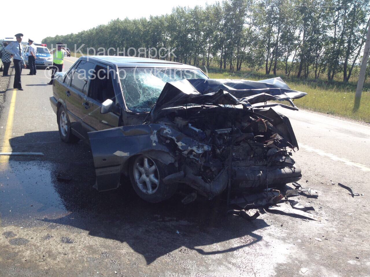 Оба авто значительно пострадали Оба авто значительно пострадали