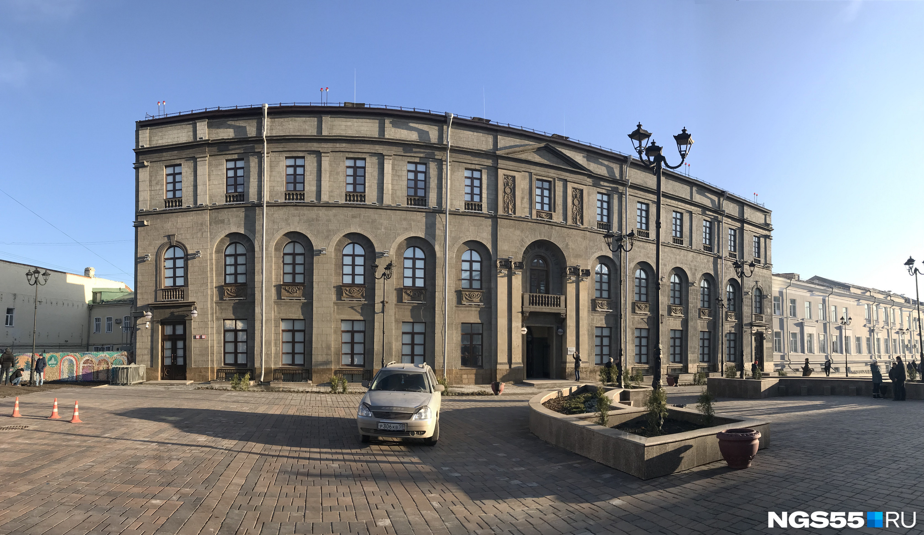 о музее эрмитаж сибирь. музейная 4 омск эрмитаж. музейная 4 омск эрмитаж. ул музейная 4. страховое общество саламандра омск.