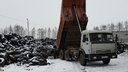 Опасные отходы: в Ярославле водители завалили дворы тоннами старых покрышек