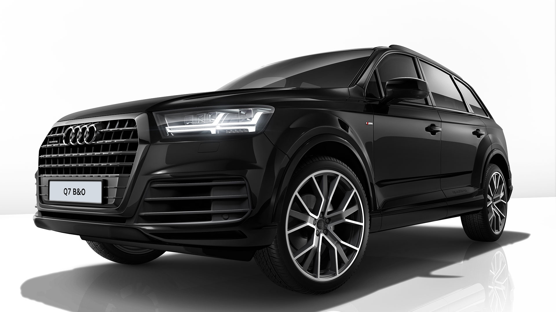Audi рассекретила новую модель Q7