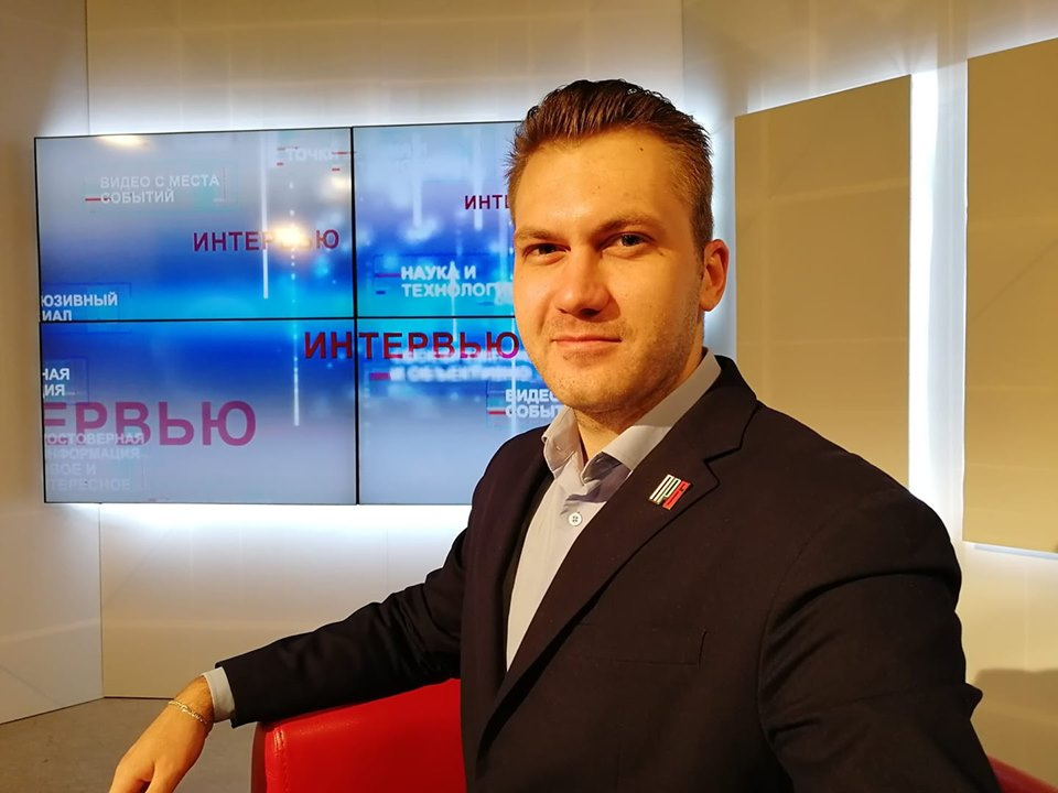 Сейчас обыски ведутся у Даниила Маркелова Сейчас обыски ведутся у Даниила Маркелова