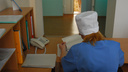 Власти обязали поликлинику заплатить медсёстрам, оставшимся без денег