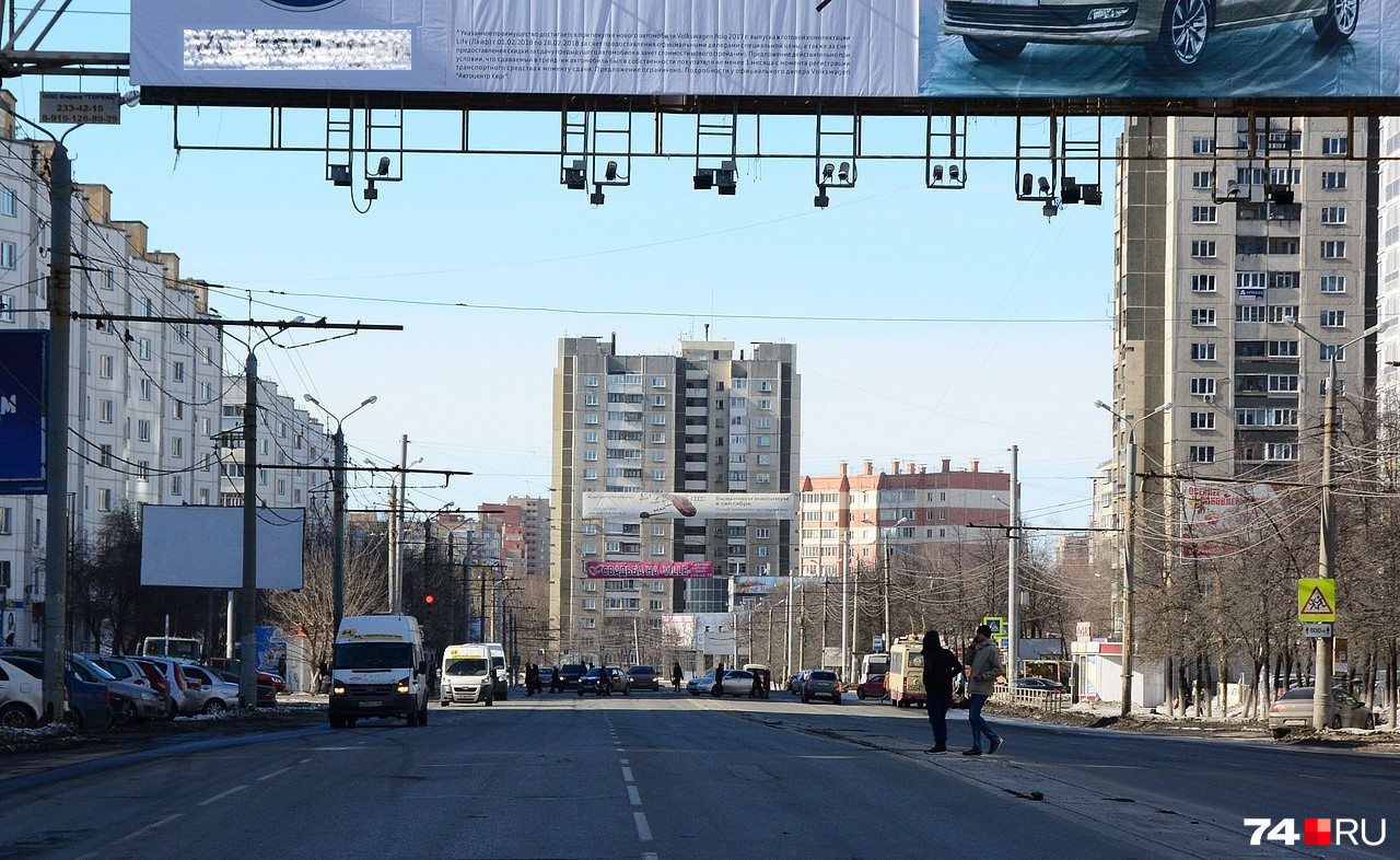 Эти камеры на Комсомольском проспекте принадлежат «Безопасному региону»