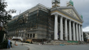Новые кресла, занавес и фасад: Челябинский театр оперы откроет сезон в разгар ремонта