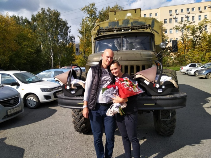 Сергей и Светлана делают из ЗИЛа автодом для путешествий