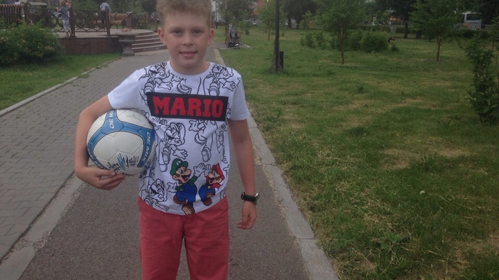 Отмеченный футболистами сборной России ребенок из Красноярска записал для них обращение