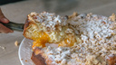 Из абрикосов и творога: рецепт вкуснейшего пирога с посыпкой