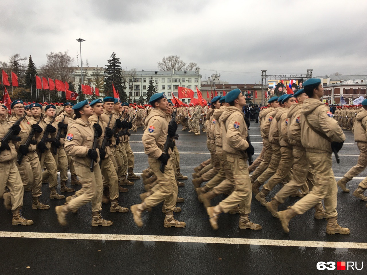 Трансляция парада в самаре сегодня. Парад памяти Самара. Парад памяти 2021. Парад памяти 7 ноября. Парад памяти трансляция.