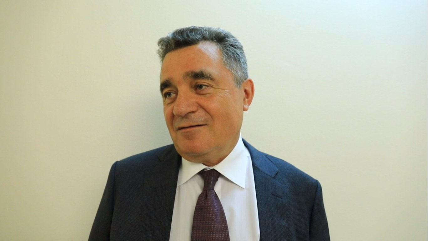 «Половина депутатов занимается лесным бизнесом»: один депутат выступил против отставки Давыденко