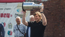 Звезда НХЛ привёз показать новосибирцам копию Кубка Стэнли