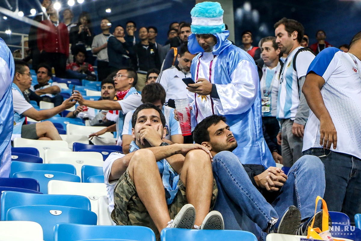 Многие аргентинцы не смогли сдержать эмоций