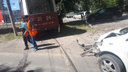 Трамвай с пассажирами попал в аварию на Волховской