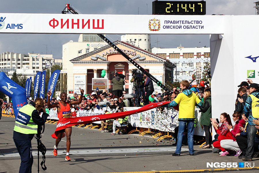 Победитель Сибирского международного марафона 2014 года