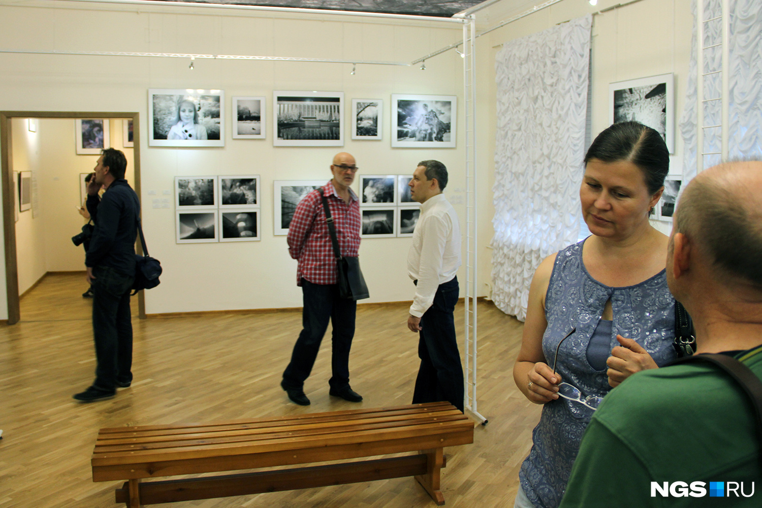 Выставки расположились на 3 площадках — в художественном музее, в «Арт-цоколе» музея и арт-центре «Красный» 