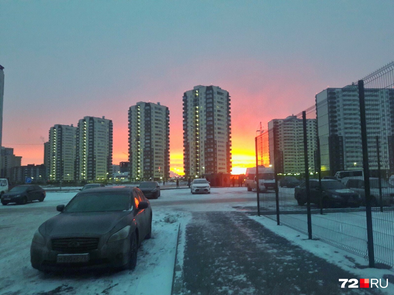 Не попустили красоту утреннего неба и журналисты 72.RU