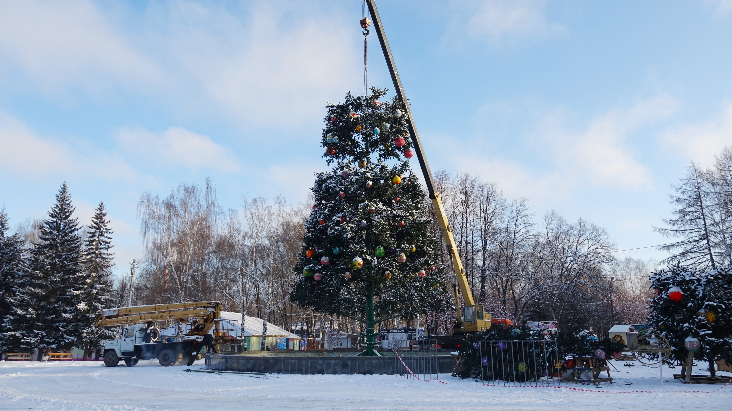 парк маяковского в екатеринбурге зимой