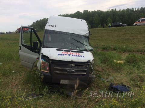 Удар пришелся на сторону, где расположено место водителя