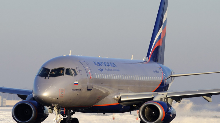 СМИ сообщили о неисправности Sukhoi Superjet, летевшего из Челябинска в Москву