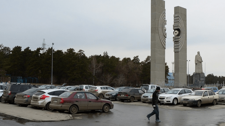 «Ухоженно и современно»: урбанисты сделали проект реконструкции площади у памятника Курчатову