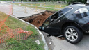 В Новокуйбышевске водитель Mazda улетел в траншею на дороге