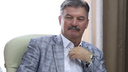 Видео: новосибирский депутат устроил скандал на штрафстоянке, куда увезли его Land Cruiser