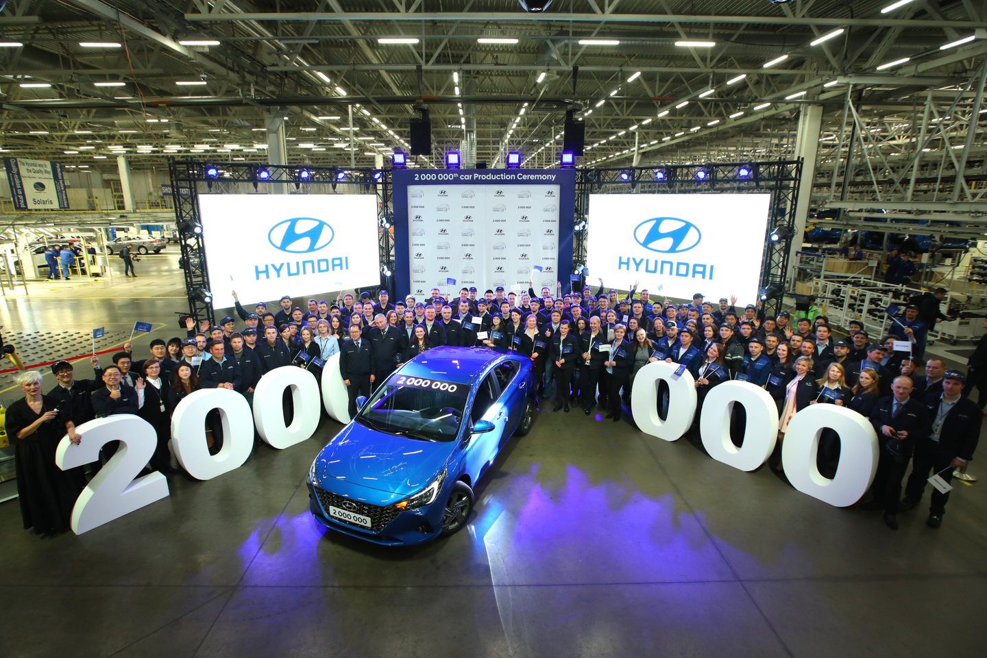 Первый обновленный Solaris — двухмиллионый автомобиль петербургского завода Hyundai Первый обновленный Solaris — двухмиллионый автомобиль петербургского завода Hyundai