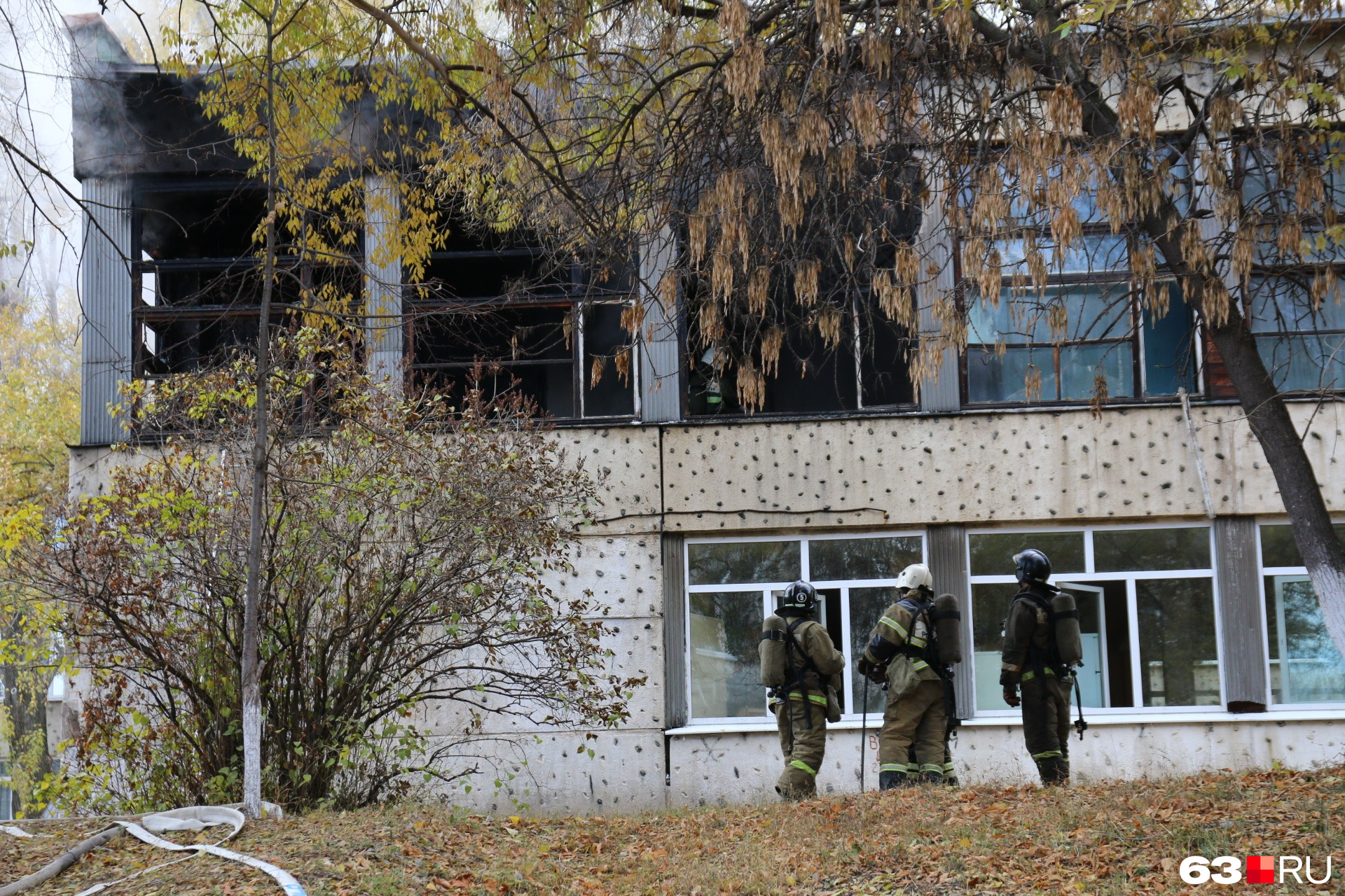 Выгорело пол-крыла Выгорело пол-крыла