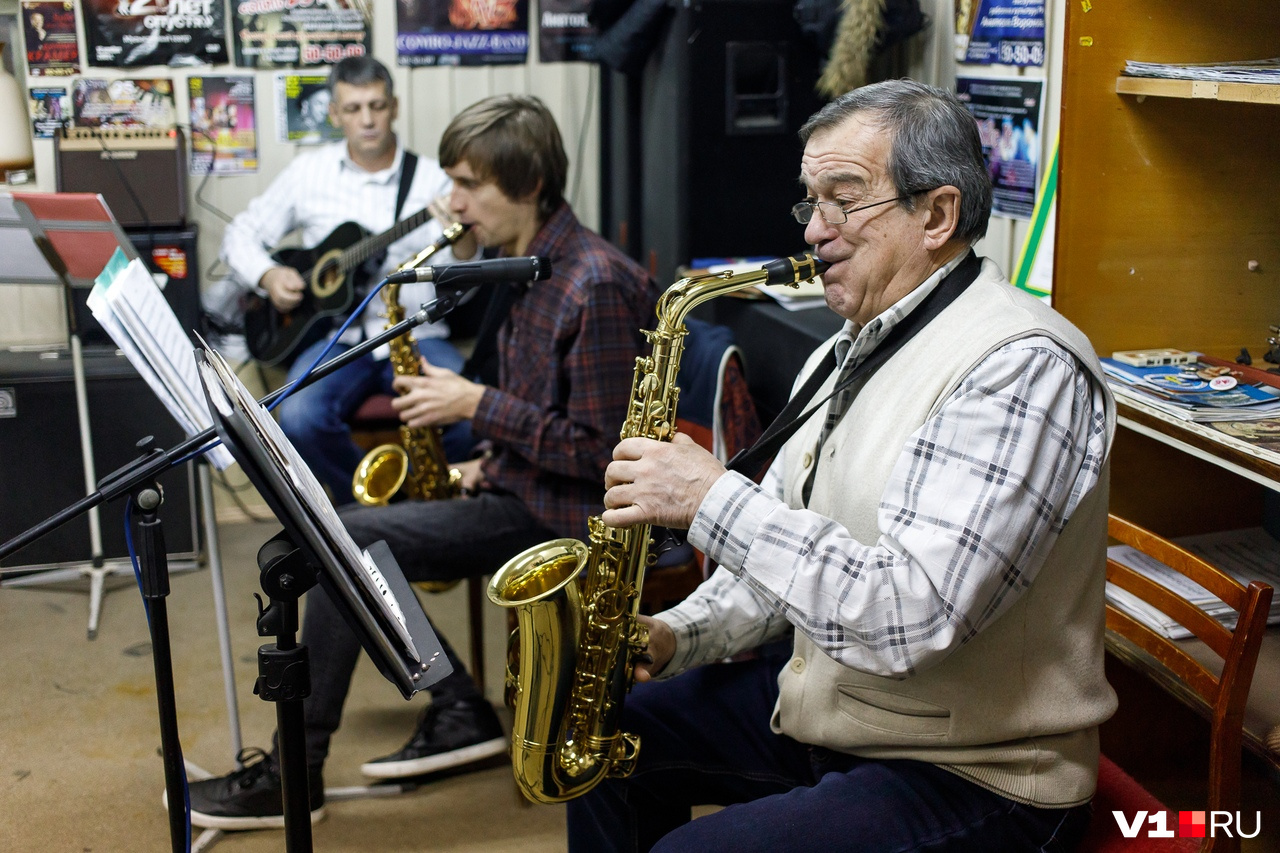 Combo Jazz Band существует уже больше 30 лет Combo Jazz Band существует уже больше 30 лет