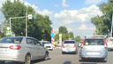 В Новосибирске водитель седана протаранил машину ДПС