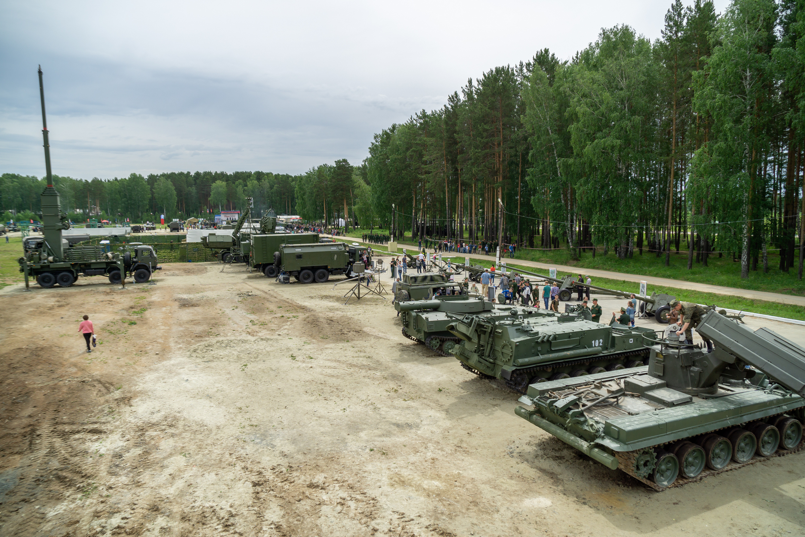 Полигон свердловский екатеринбург адрес. Выставка армия 2019.