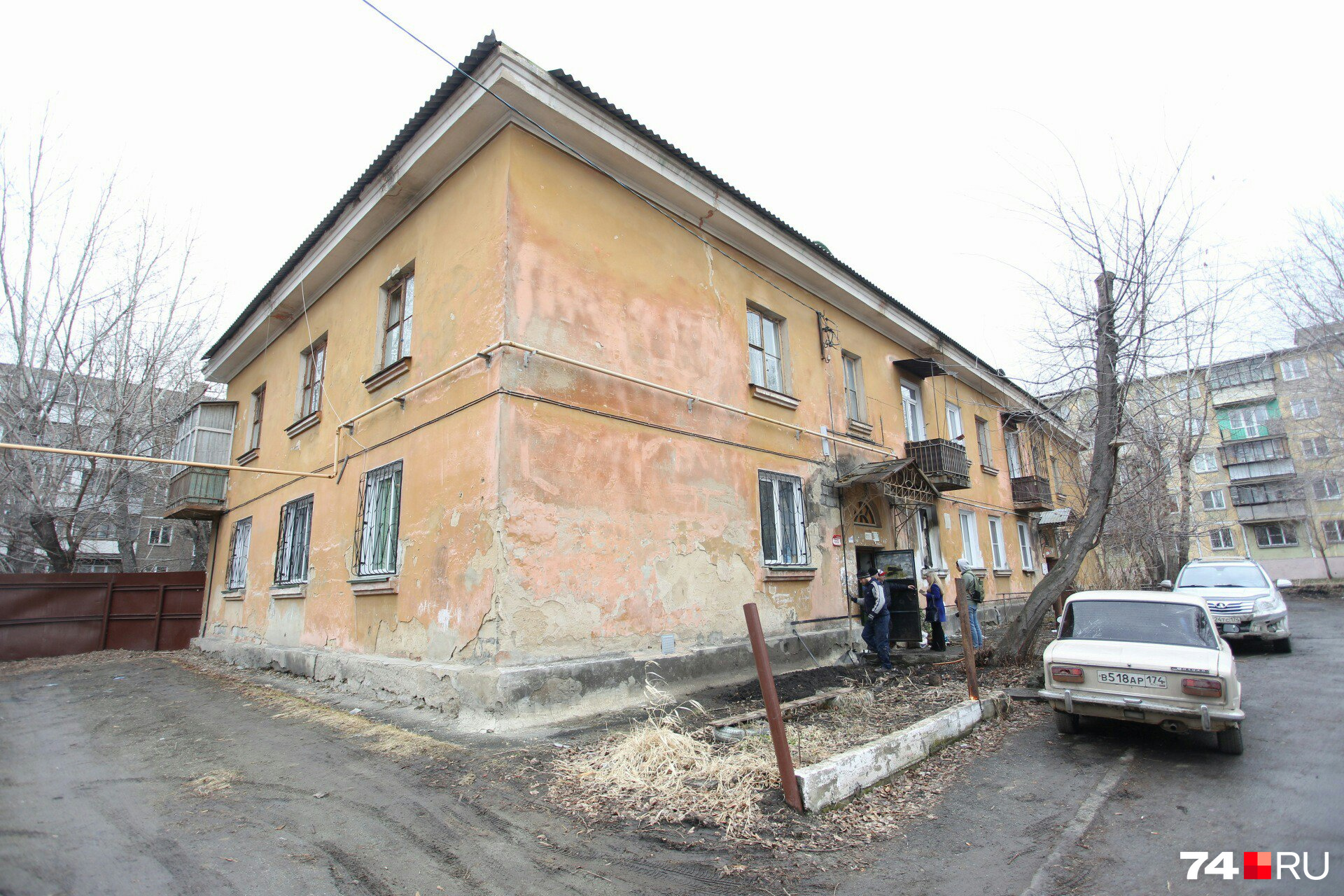 Квартира расположена в старенькой двухэтажке на Образцова Квартира расположена в старенькой двухэтажке на Образцова