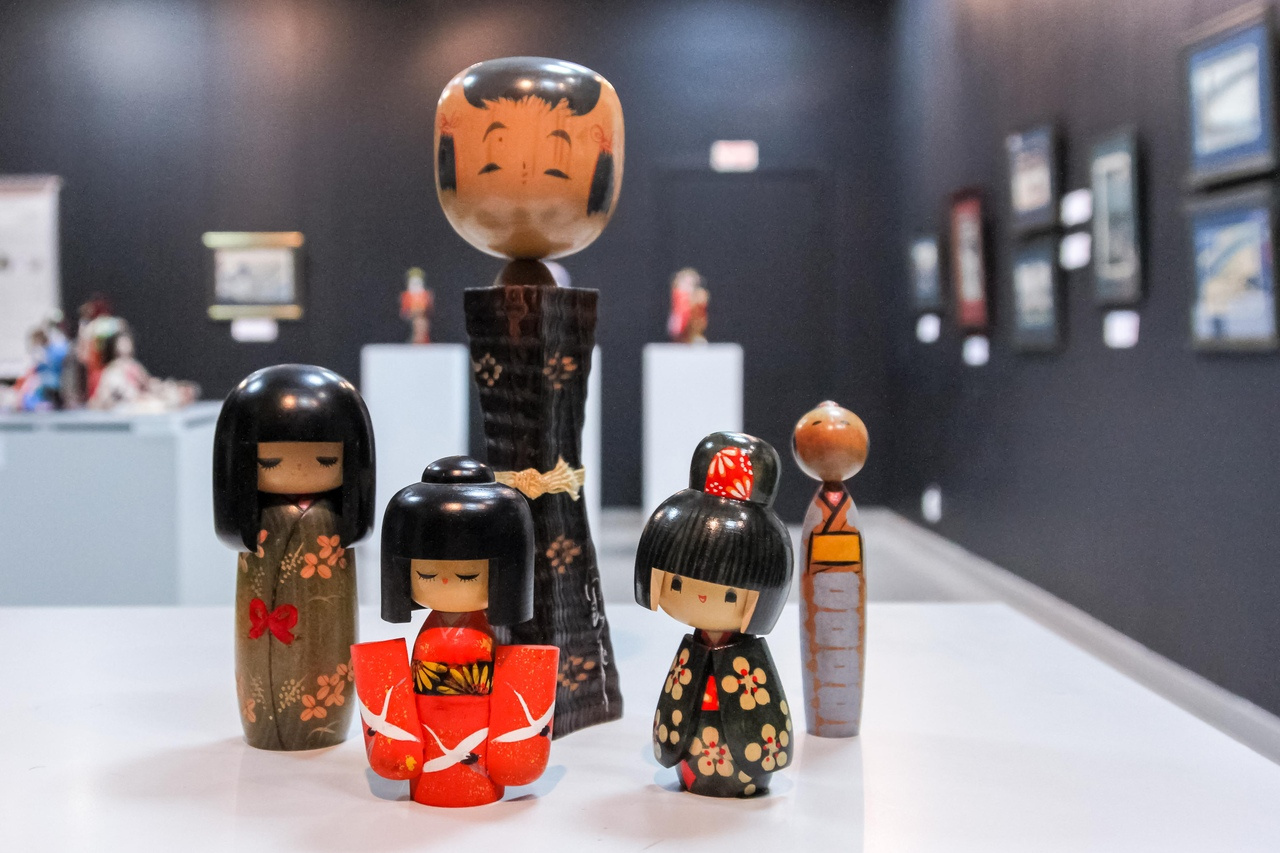 Все куклы на выставке сделаны в Японии