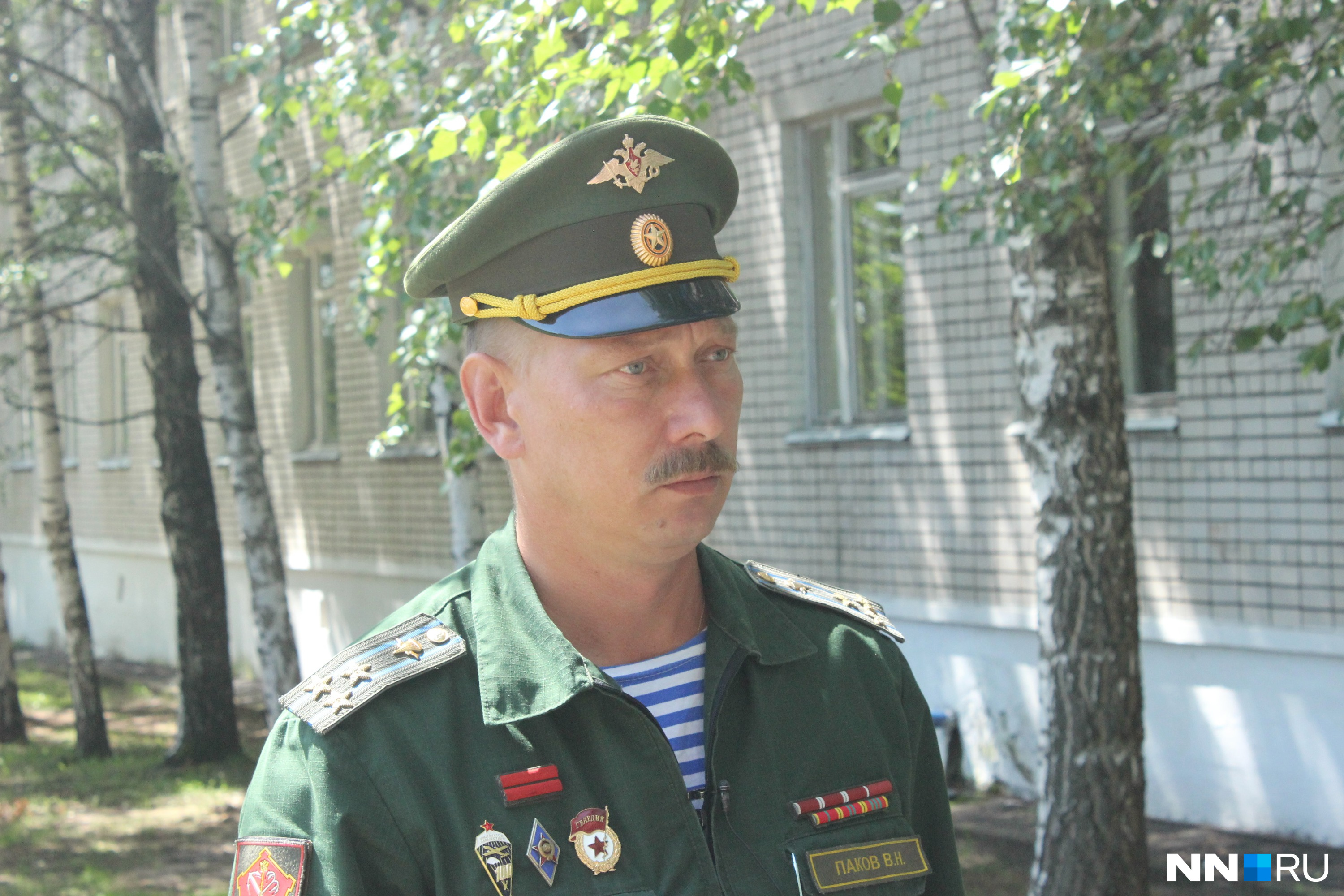 Владимир Паков подозревает, что это не единичный случай незаконной выдачи военного билета