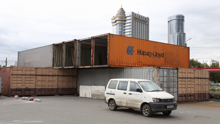 «Сложно представить в нём покупателей»: в Челябинске построят торговый центр из контейнеров