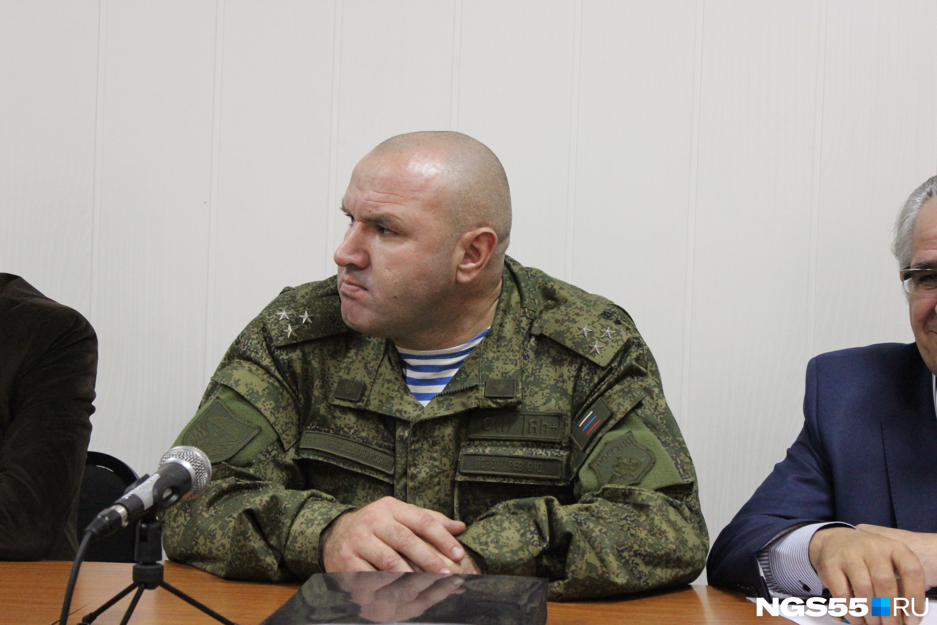 Начальнику 242-го учебного центра Олегу Пономарёву пришлось принимать непростое решение о заселении курсантов в недостроенное здание