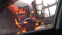 «Кабина выгорела вся»: на северодвинской трассе на ходу загорелся КАМАЗ