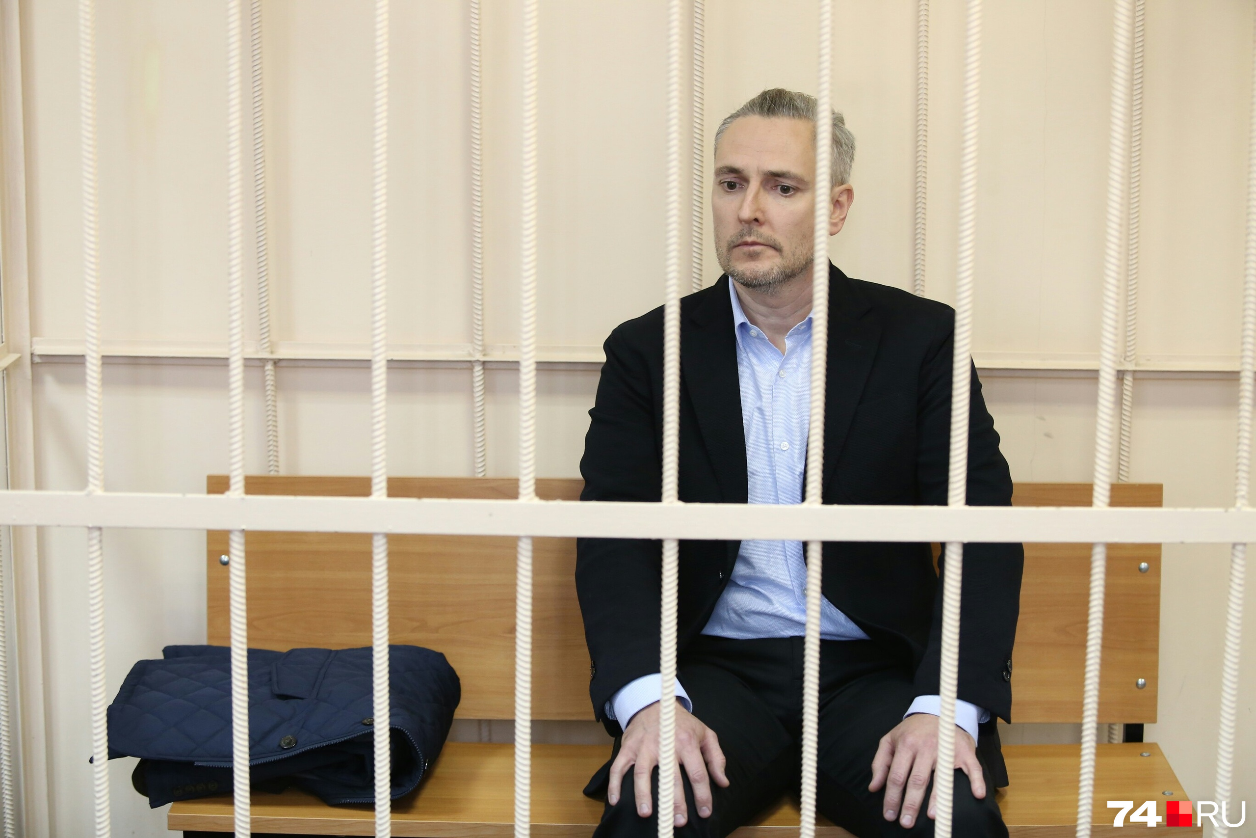В зал суда Станислав Третьяков зашёл без наручников