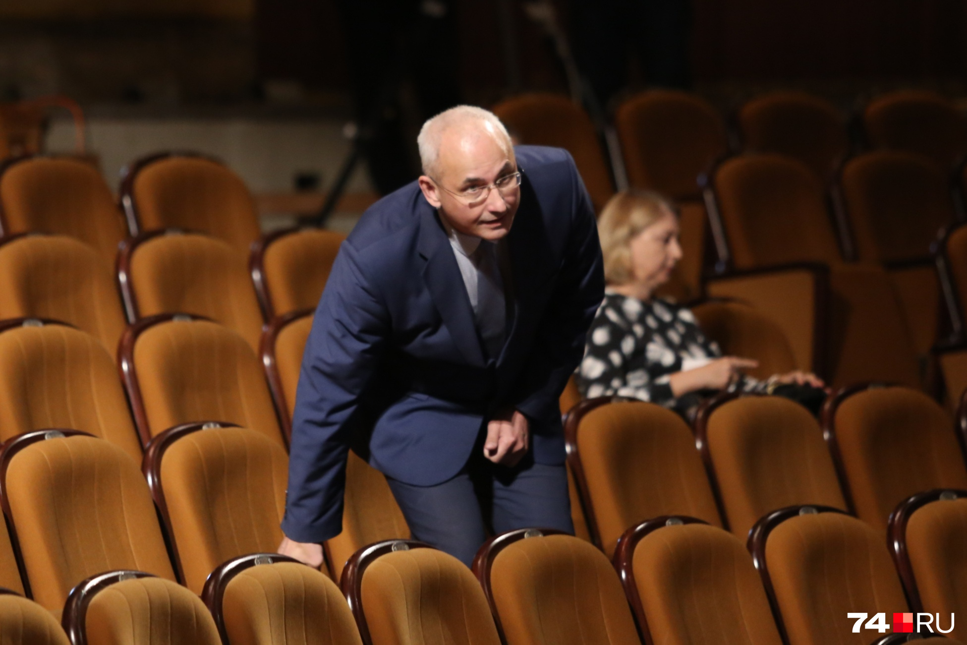 Министр образования Александр Кузнецов занял место в зале одним из первых Министр образования Александр Кузнецов занял место в зале одним из первых