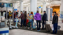 Самолет из Камрани в Новосибирск задержали на 9 часов