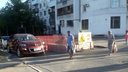 Без объяснений: улицу Волгина в Самаре перекрыли наполовину
