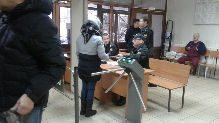 Секс в нижегородском метро обошелся молодой паре в 50 тысяч рублей