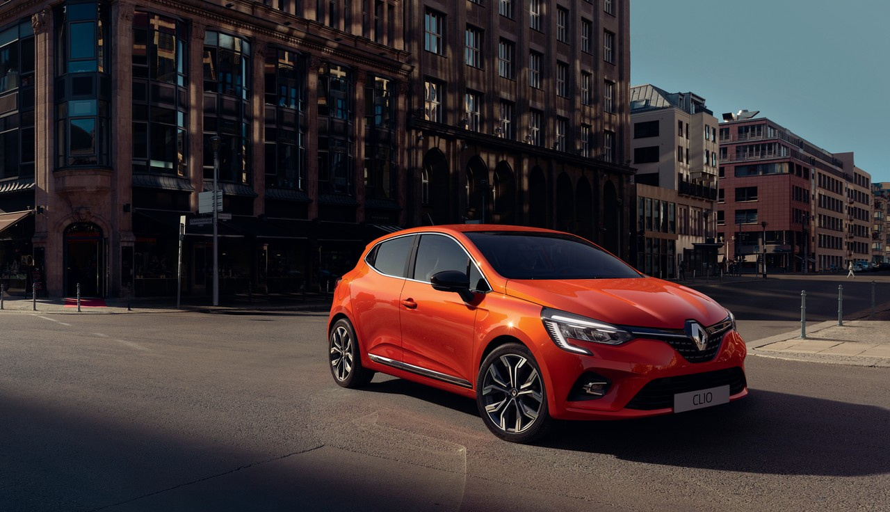 Renault Clio не поражает воображение дизайном, зато построен на новой платформе, которой со временем поделится с большинством моделей В-сегмента альянса Renault–Nissan Renault Clio не поражает воображение дизайном, зато построен на новой платформе, которой со временем поделится с большинством моделей В-сегмента альянса Renault–Nissan