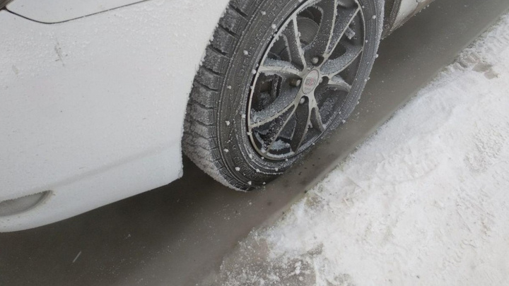 Выехавшего на тонкий лед водителя заподозрили в причинении смерти по неосторожности