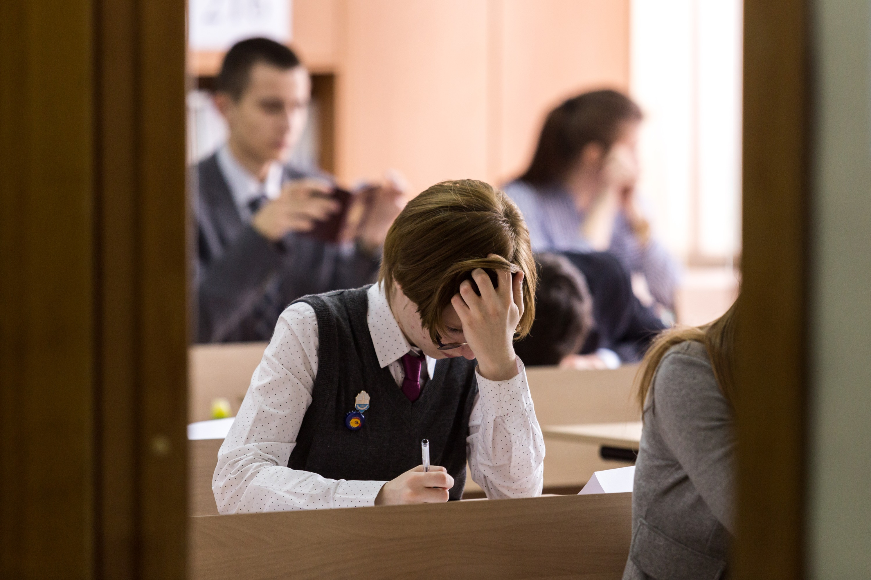 В новосибирских школах начали сдавать ЕГЭ, без которых не выдадут аттестат