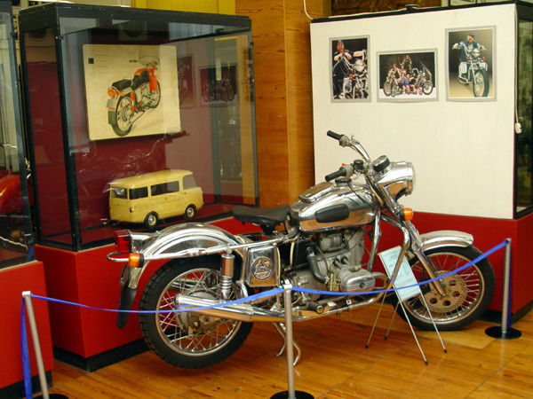 В музее можно увидеть мотоцикл, изготовленный для Юрия Никулина