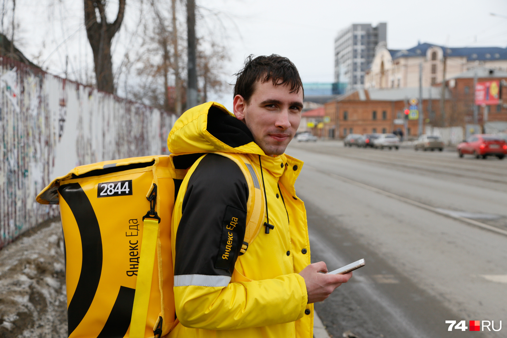 Владимир работает в «Яндекс.Еде» десятый день