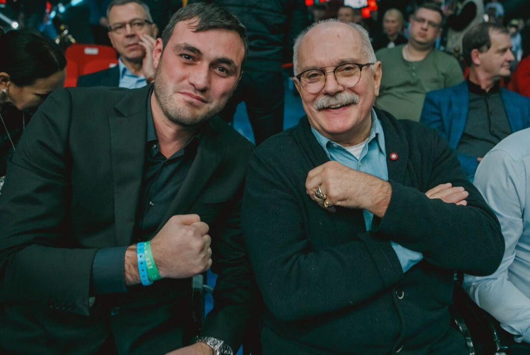 С Никитой Михалковым на боксе в Екатеринбурге в декабре 2017 года