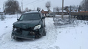 Mitsubishi Outlander проломила забор центра для инвалидов на Немировича-Данченко