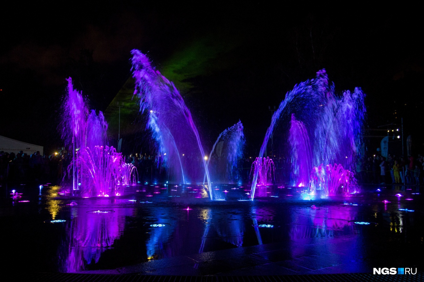 Светомузыкальный фонтан Новосибирск Центральный парк