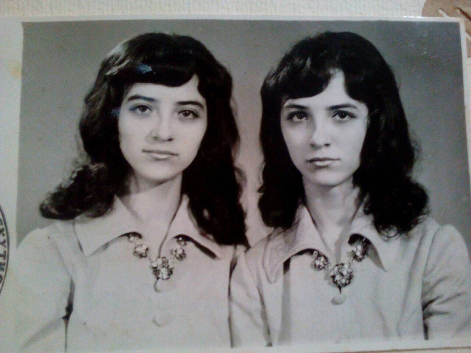 Сестры Людмила и Тамара в молодости